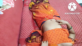 Hot Indian Girl In Sari Gets Fucked While Sleeping