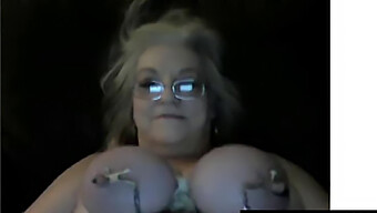 Milf With A Webcam Addiction